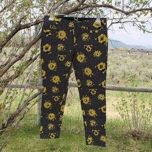 Nice trousers from Banana Republic, never worn.